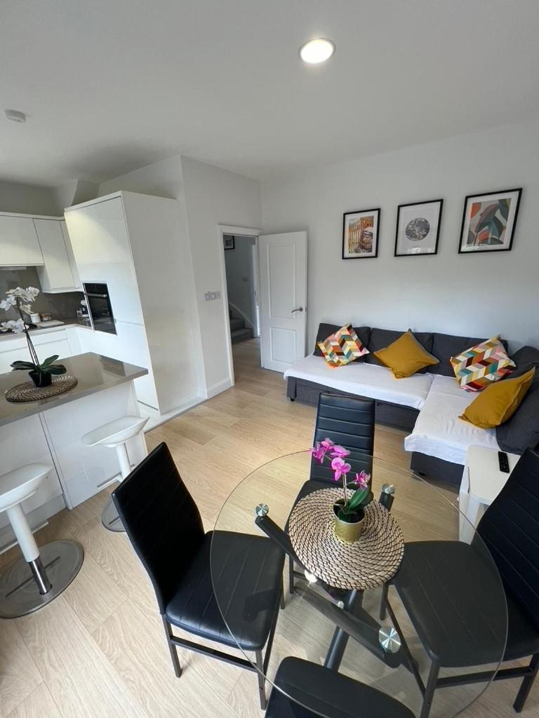 Zenobia London Luxury Apartments Finchley Bagian luar foto