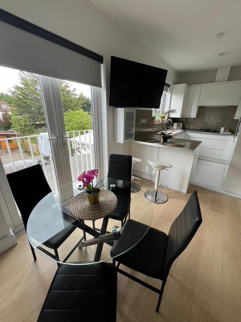 Zenobia London Luxury Apartments Finchley Bagian luar foto