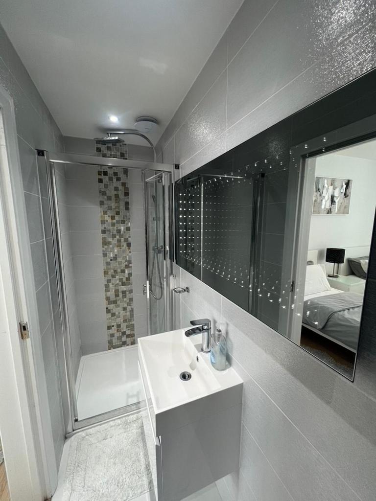 Zenobia London Luxury Apartments Finchley Bagian luar foto