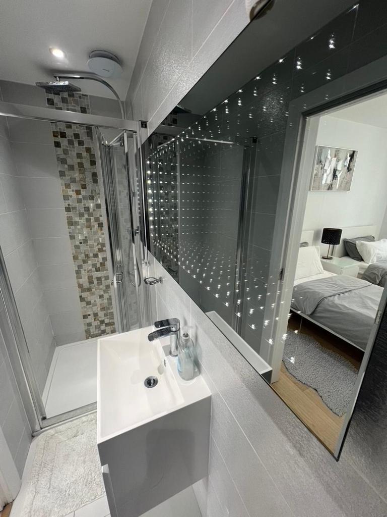 Zenobia London Luxury Apartments Finchley Bagian luar foto
