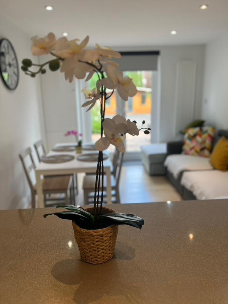 Zenobia London Luxury Apartments Finchley Bagian luar foto